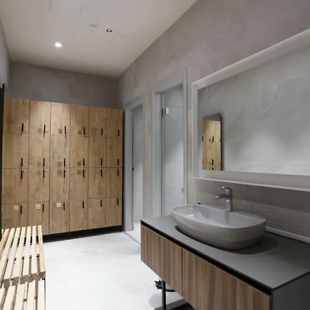 Tramontana Woodside 201&211, Free Parking & *