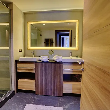 Apartman Tramontana Woodside 201&211, Free Parking & Kopaonik